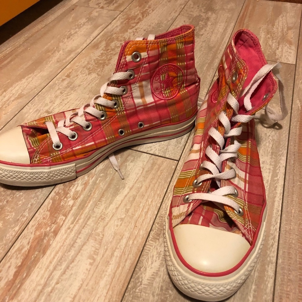 Pink Plaid Converse All-Stars Sneakers